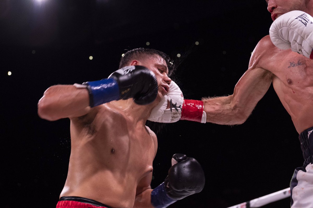 Lina_baker's tweet photo. Twelve rounds of total all-out WAR!
Congratulations Daniel Roman! Respect to a great fighter @TjDoheny 🔥🥊@DAZN_USA @SkySports @thompsonboxing @MatchroomBoxing #RomanDoheny #RungvisaiEstrada2 📷@Lina_baker / @UTHWBoxing #boxing https://t.co/REpG1FbV30