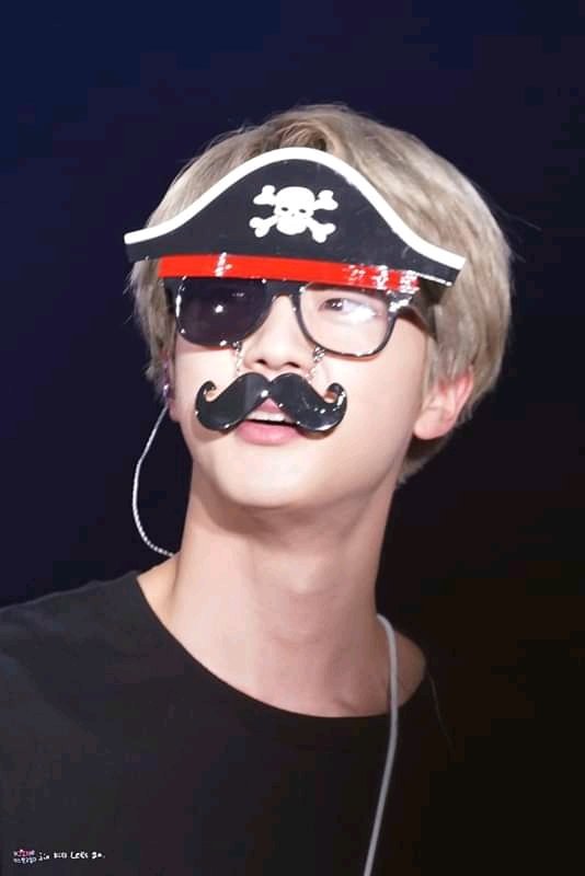 MaVnHi1's tweet photo. #BBMAsTopSocial BTS @BTS_twt 
Chỉ muốn được gặp anh https://t.co/h8WxKvboj1
