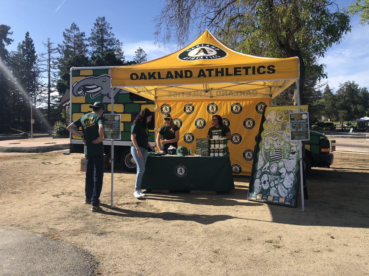 OakGreenMachine's tweet image. Hang out with us at Cupertino Memorial Park! We will be here until 5pm today!