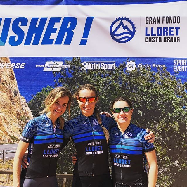 crisrebled's tweet photo. Yeahhhh!!! Well done ladies! 92k 🚴🏼‍♀️🥳
@marta_boada i el cohet de la @irenebou. 
@granfondolloretcostabrava 🔝🔝💙 .
#lloretcycling #granfondolloretcostabrava #granfondolloret #mylloret #incostabrava https://t.co/2IUuoXmM04 https://t.co/1M2Bqz2JsX