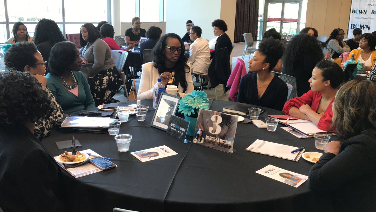 BCWNColumbus's tweet image. Our first round of power mentor sessions are underway! #BlackCareerWomen #BCWNLeadHer19 #LeadHer19