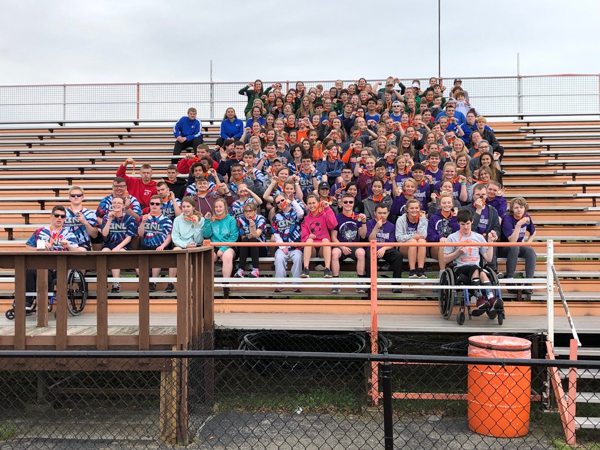 OlympiansAD's tweet image. Everyone is a champion at the HHC Unified Conference meet ⁦@ChampsTogether⁩ ⁦@IHSAA1⁩