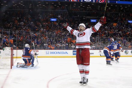 Islanders Give Up Only One Goal: The Winning One in Overtime https://t.co/CTxLZJW40l