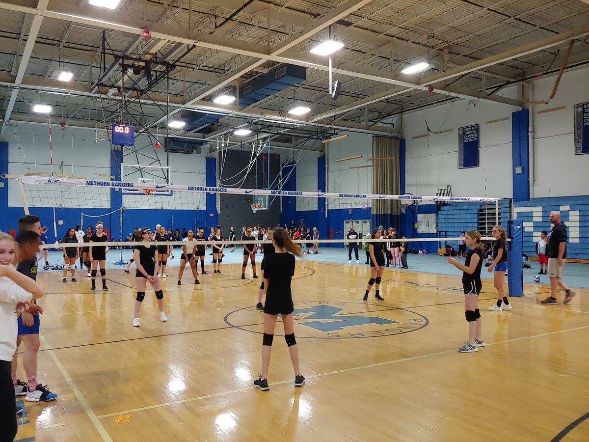 RangersVBall's tweet photo. Huge day at Klimas Field House with over 100 middle school players working hard and getting better for the first ever youth volleyball league in Methuen. Thank you to all of our current players who helped all of the future Rangers!! #giveback #loveourprogram #future https://t.co/X026iOTooE