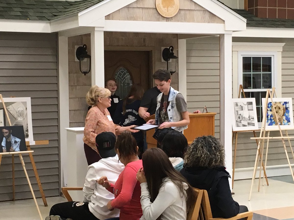 Congratulations to Elliot for your 3rd  place finish at the NVTHS art show. ⁦<a href="/NashobaTech/">Nashoba Valley Tech</a>⁩  #trueblue