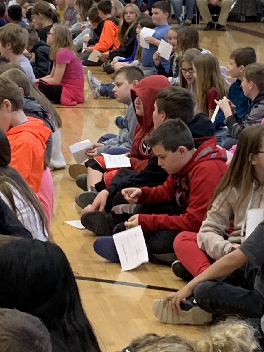 MsPattersonCES's tweet image. So proud of our 5th graders who graduated from the D.A.R.E. program! @Mrs_Ys_class @MrsBennClass #CESMaroons #MaroonPride