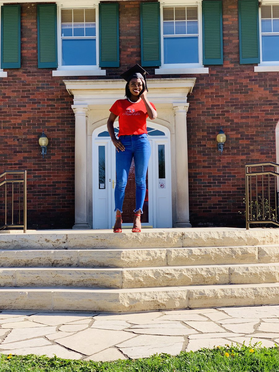 MercedesDJoyner's tweet image. Can we start a thread of graduate photos. If you’re graduating in May drop a photo to celebrate your accomplishments. #MastersLoading #WIU19