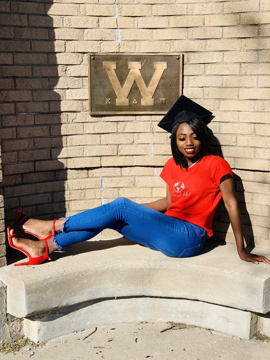 MercedesDJoyner's tweet image. Can we start a thread of graduate photos. If you’re graduating in May drop a photo to celebrate your accomplishments. #MastersLoading #WIU19