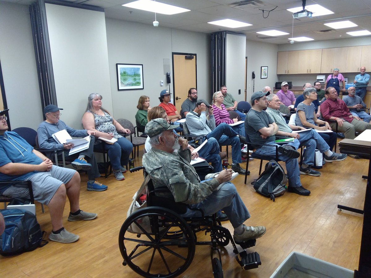 Ron_K5XK's tweet photo. #hamradio  Great group of prospective new hams in class today in NW Arkansas.  Instructor is John/AD5FU... https://t.co/BU0APPm7P5