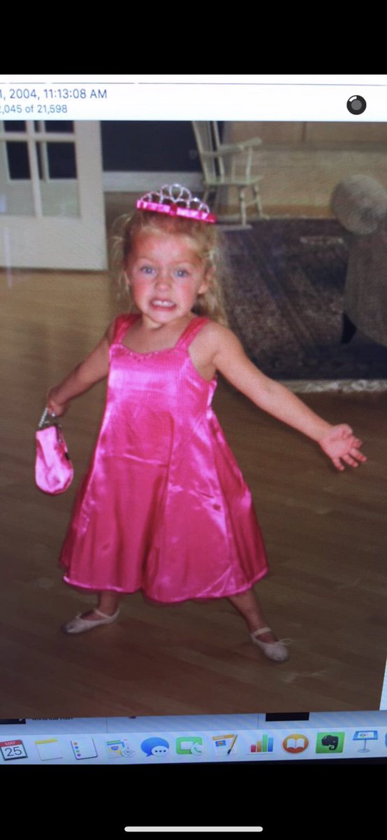 NNerfers's tweet photo. We lied we actually have one more player!! She’s basically a clone of her mother- she’s Sophia “state champ” Gray     Strengths:
-3x state champion 
-brother is a nerf GOD
-a tennis god 
weaknesses:
-might stop drop and seize 
-cannot walk in a straight line
-is a natural blonde https://t.co/ScA1M7dUih