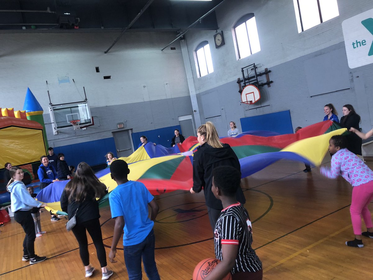 UNE SAAC tweet media