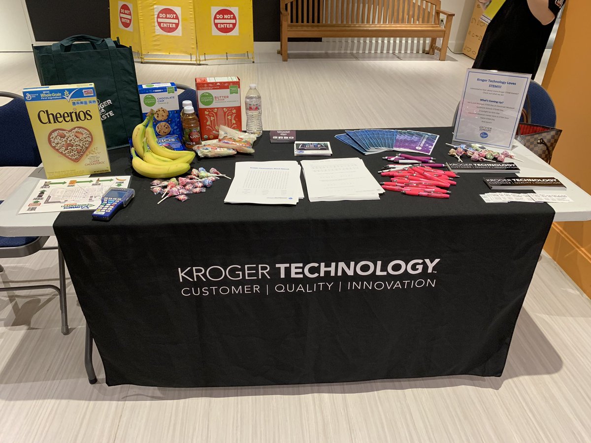 kroger_tech's tweet photo. We are at the Cincinnati Museum Center today for the Girl Scout Discover STEM Day to showcase our technology!! #girlscouts #krogertechnology #stemeducation https://t.co/dBBaPdUwVs