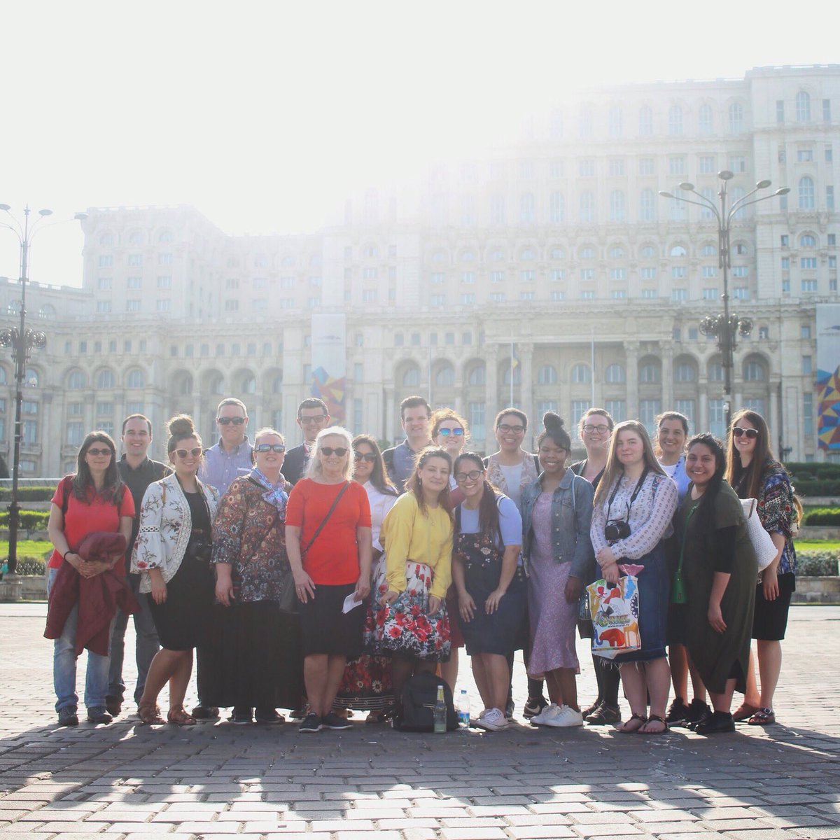 HBCGBI's tweet photo. Praying over Romania! #HBCHarvesters https://t.co/57aHMBadp9