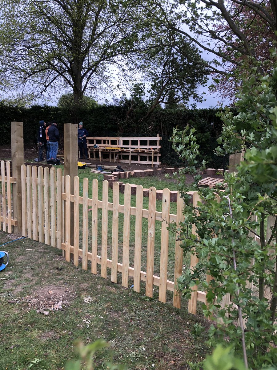 MVandrau's tweet photo. @chesterfordsch Nature space taking shape and looking amazing, well done to all the volunteers and teachers! https://t.co/QTEUY0p2Mi