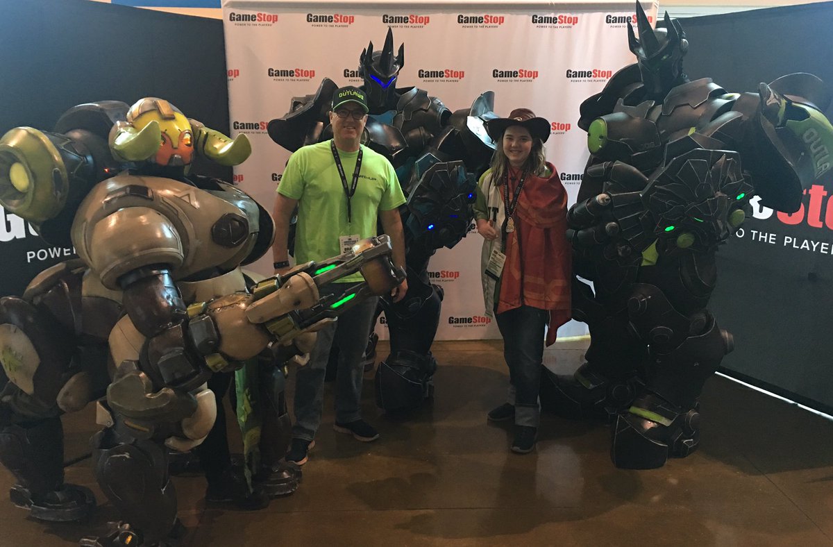Dart’em Up &amp; Overwatch Rivals!  Having fun at Overwatch Tournament in Dallas! #rivalnightsdartemup, #OWLUltimateFan,