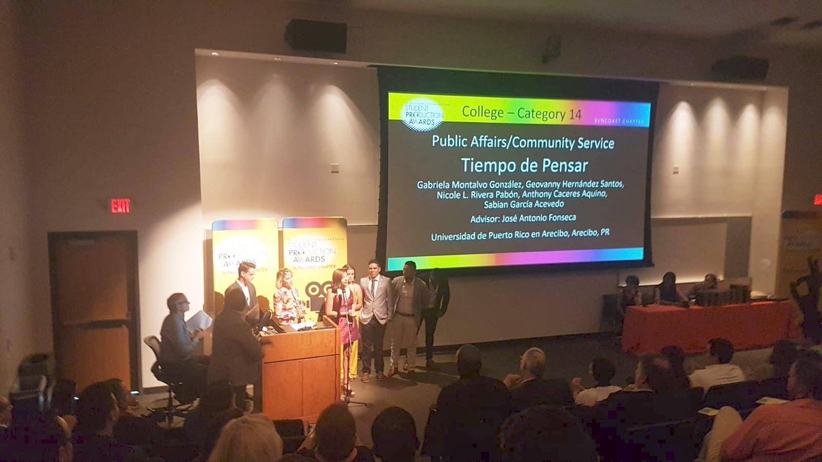 UPRA_Oficial's tweet photo. Muchas felicidades a los Estudiantes del Departamento de Comunicación Tele-Radial de #UPRA que acaban de ganar un #NATAS Suncoast Chapter Student Production Award “Emmy” .🎉🎉🎉

#OrgulloUPRA #ProductoUPR #AúllaLobo🐺 https://t.co/HIzQ8sgcvw