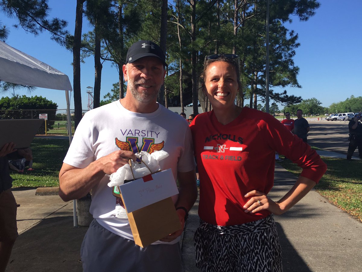 Nicholls_XCTF's tweet photo. Congrats to all the winners in this morningโs #Colonel5k https://t.co/9bZnbwdycW