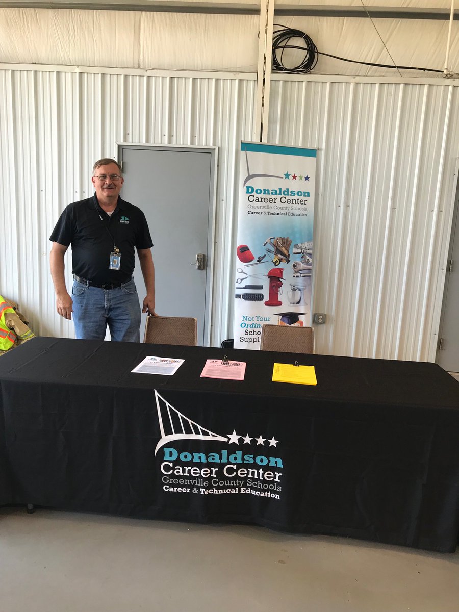 SCFireRecruiter's tweet photo. Representing @CareerDonaldson today @DunklinFireSC Spring Fling promoting #CTCFire and #CTE. Love hearing how #CTE prepared many adults for their career and life! https://t.co/xEJfD2y6Wk