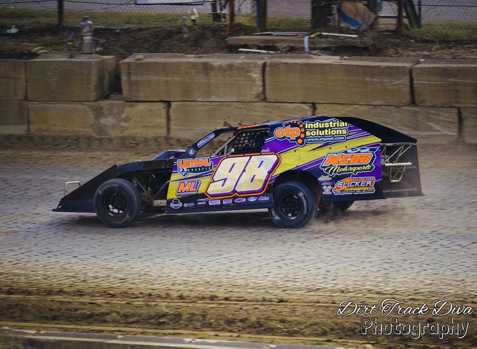 sword_racing98's tweet photo. It’s Race Day 🏁

📍Atomic Speedway @AtomicSpeedway 
🗓 April 27th, 2019 
🕔 6:00 Hot Laps 
📸 @kitty_kitty60 https://t.co/0S566wCkMU