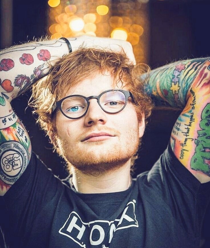 Juanasch2's tweet photo. Aquí pueden ver a mi novio, mi chico oficial todo sexy // y aquí mis mejores amigos, le llaman BTS. https://t.co/ljGJiUnIks