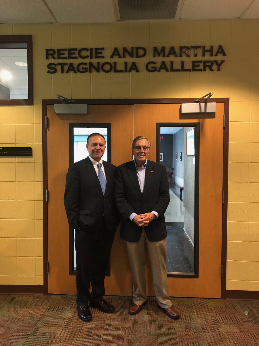 ReecieStagnolia's tweet photo. #EastKYLeadership conference with retired  ⁦@KctcsSoutheast⁩ President Dr Bruce Ayers. My 1st time observing/visiting how he honored my parents!!! #Touched&amp;Humbled https://t.co/O0MbNNWFzT