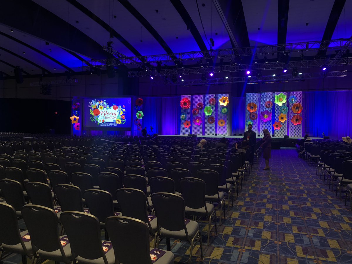 dbayada's tweet photo. Bloom with @BayadaHHC!!!! #AwardsWeekend https://t.co/bOegFBnz78