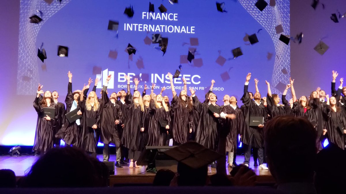 NazareAfonso2's tweet photo. Très fière 👍Très belle #Promotion2018 👨🎓Géant bravo👏 et, merci @BBA_INSEEC #Bordeaux https://t.co/HabRrOu0nb