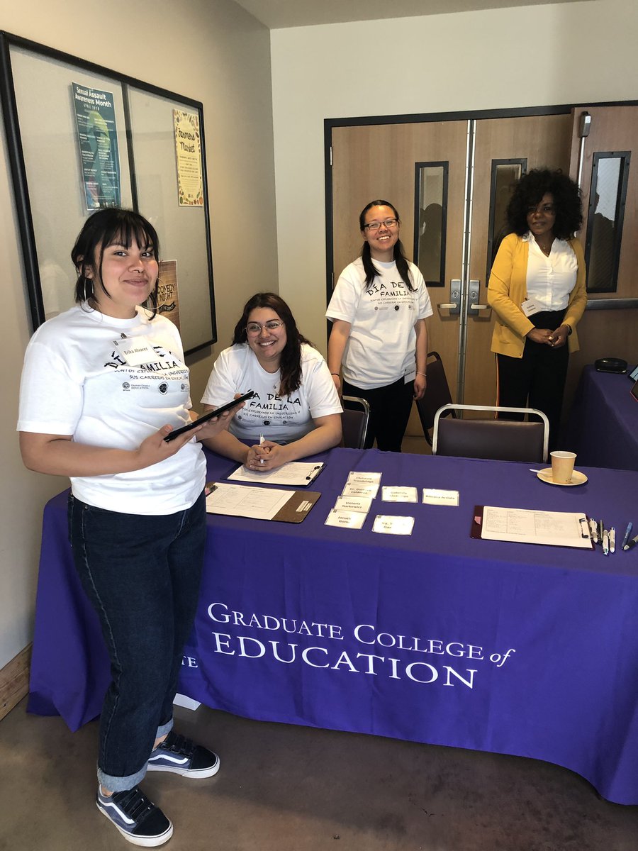 deangrutzik's tweet image. Dia de la Familia @GCOE_SFState invites families and future teachers @SFSU. Keynote Gabriela Lopez @lopez4schools, SFUSD Board Member, shares her story of becoming a teacher and the youngest person elected to Board office. #firstgengraduate #teachervoice