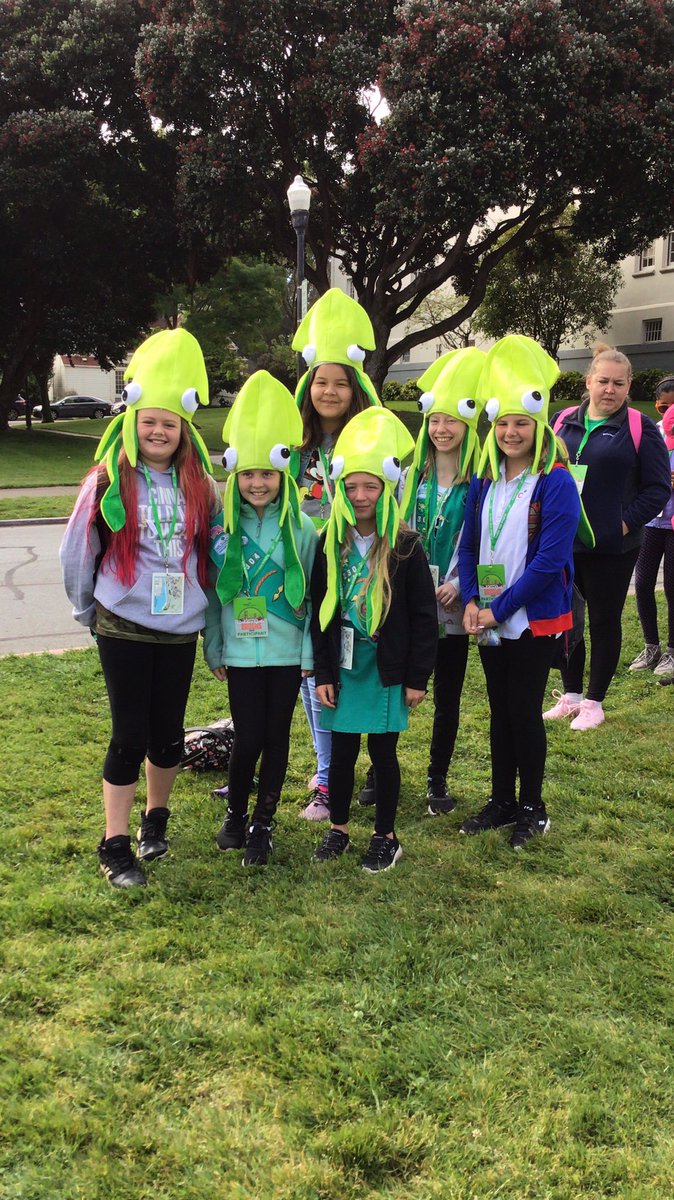 GSNorCal's tweet photo. Squid #SquadGoals at #GoldenGateBridging 💚🦑 https://t.co/PU5t3SkP9N