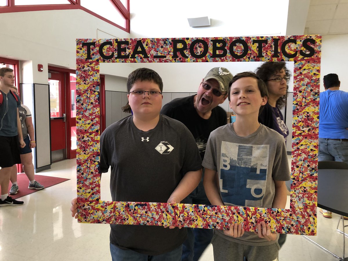DVISD_EdTech's tweet photo. 🌪 🤖 #DVphotowhirlwind
#TCEA_Robotics #DVISD_EdTech #DVProud @TCEA @DelValleISD https://t.co/vdtuhbJ9qf