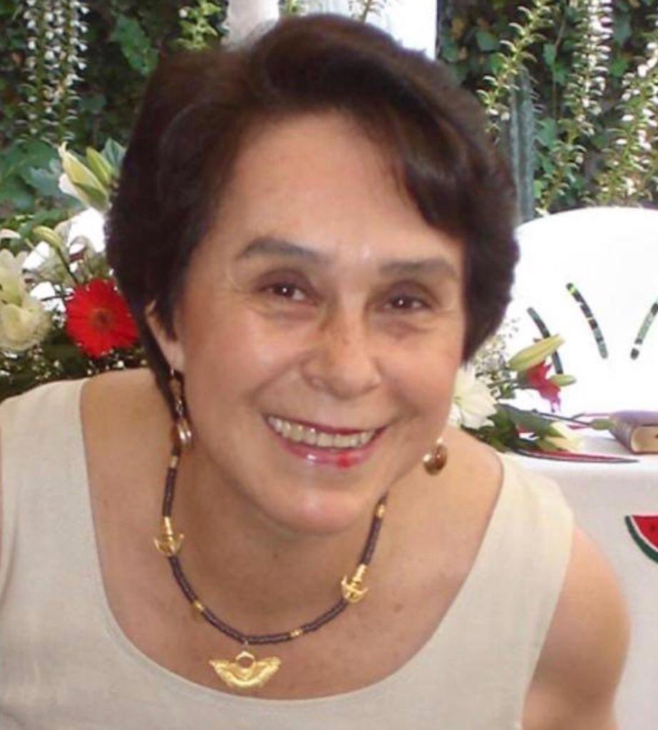 MC_alanis's tweet photo. Lamento y lloro el sensible fallecimiento de María de los Ángeles Moreno. Gran Mujer, Amiga, Estadista, Feminista, Aliada. Una Gran Mexicana. Descansa en Paz, querida María. Mi solidaridad y cariño a todas sus amigas, amigos y familiares. https://t.co/VaJOgRTjuT