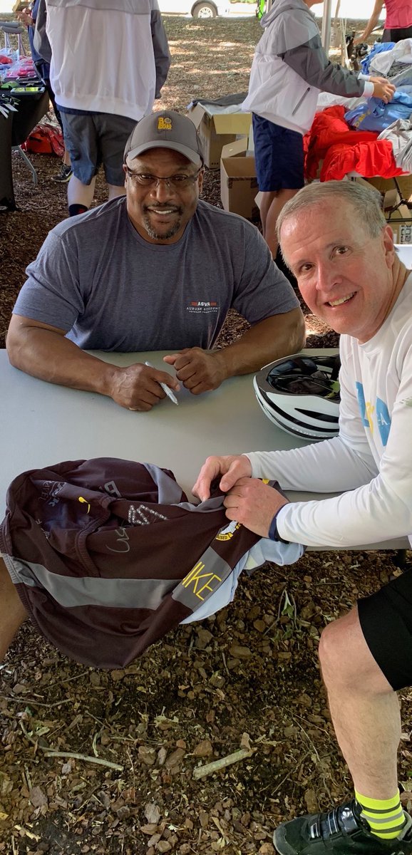 ⁦<a href="/BoJackson/">Bo Jackson</a>⁩ -thanks for a great ⁦<a href="/BoBikesBama/">Bo Bikes Bama</a>⁩ and all you do for Alabama!