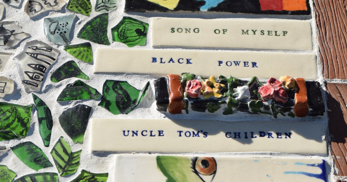 fortgreenepark's tweet photo. Join us for the unveiling of Courtney McCloskey’s Pieces of Poetry. The mosaic, to be installed near the monument plaza, celebrates three great Fort Greene poets: Walt Whitman, Marianne Moore, and Richard Wright. Sat May 4, 11AM

@fortgreenepark @UrbanGlass #art #freeevent #parks https://t.co/WvFGJDDyxu