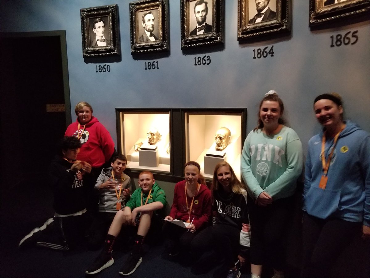 TUrbanski81's tweet image. Visiting the Abraham Lincoln Presidential Library and Museum #SpringfieldTrip #ChannahonPride
