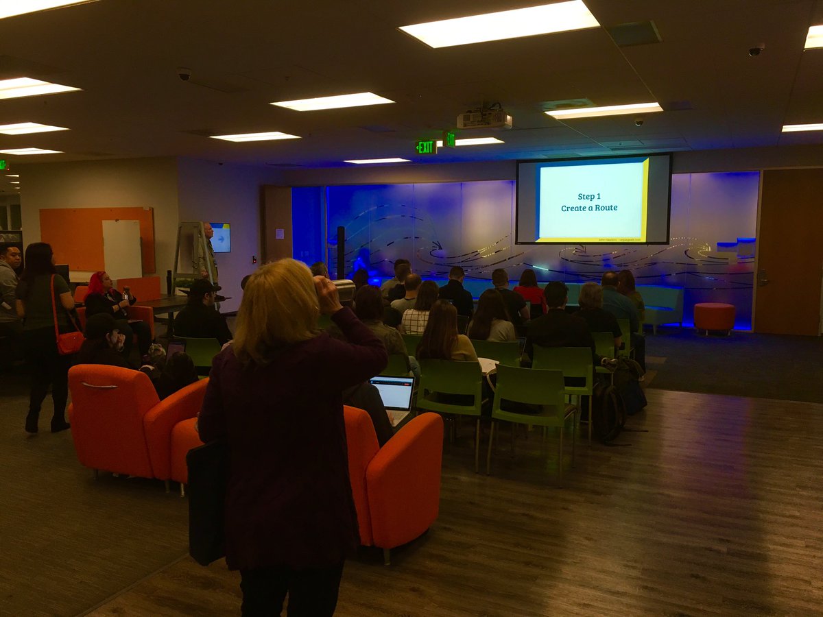JoeSimpsonJr's tweet photo. OVERFLOWING: @vegasgeek is rock in’ some JSON at #WCOC. #bothdays https://t.co/VvgAE5dsOB