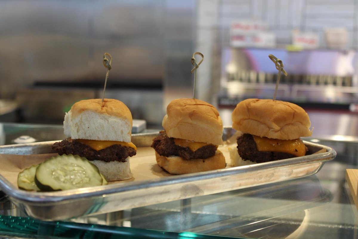 TFEATS's tweet photo. A classic up in Bat and Barrel are the @CRAVEamerica Burger Sliders! This is the perfect dish to split with friends! #TwinsFood #BatAndBarrel #TFEats #DelawareNorth https://t.co/reF68BmxtS