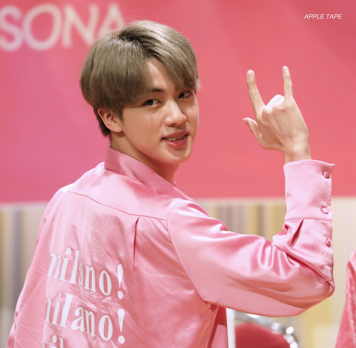 BBMAsTopSocial BTS @BTS_twt © appletapebts