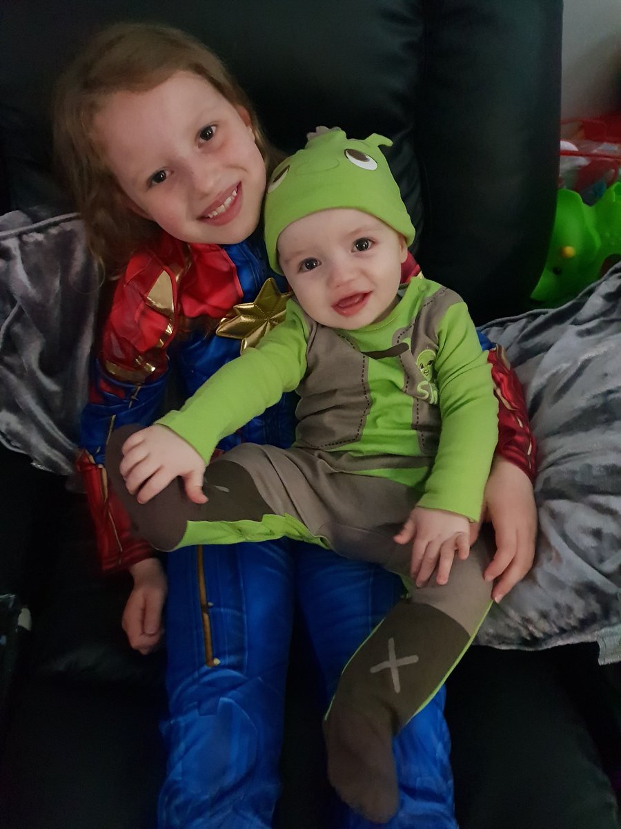 JennaLHewitt's tweet photo. Ivy has had a fab day at Comic Con @Year2prescotcp 💙 https://t.co/z5xc96iTEZ