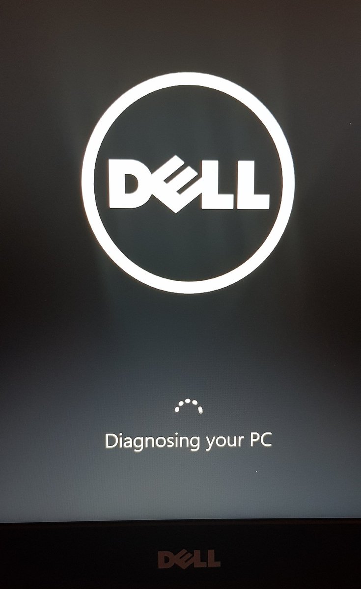 Eakkl_E's tweet photo. @MicrosoftHelps why ? https://t.co/k4HzPfaciE