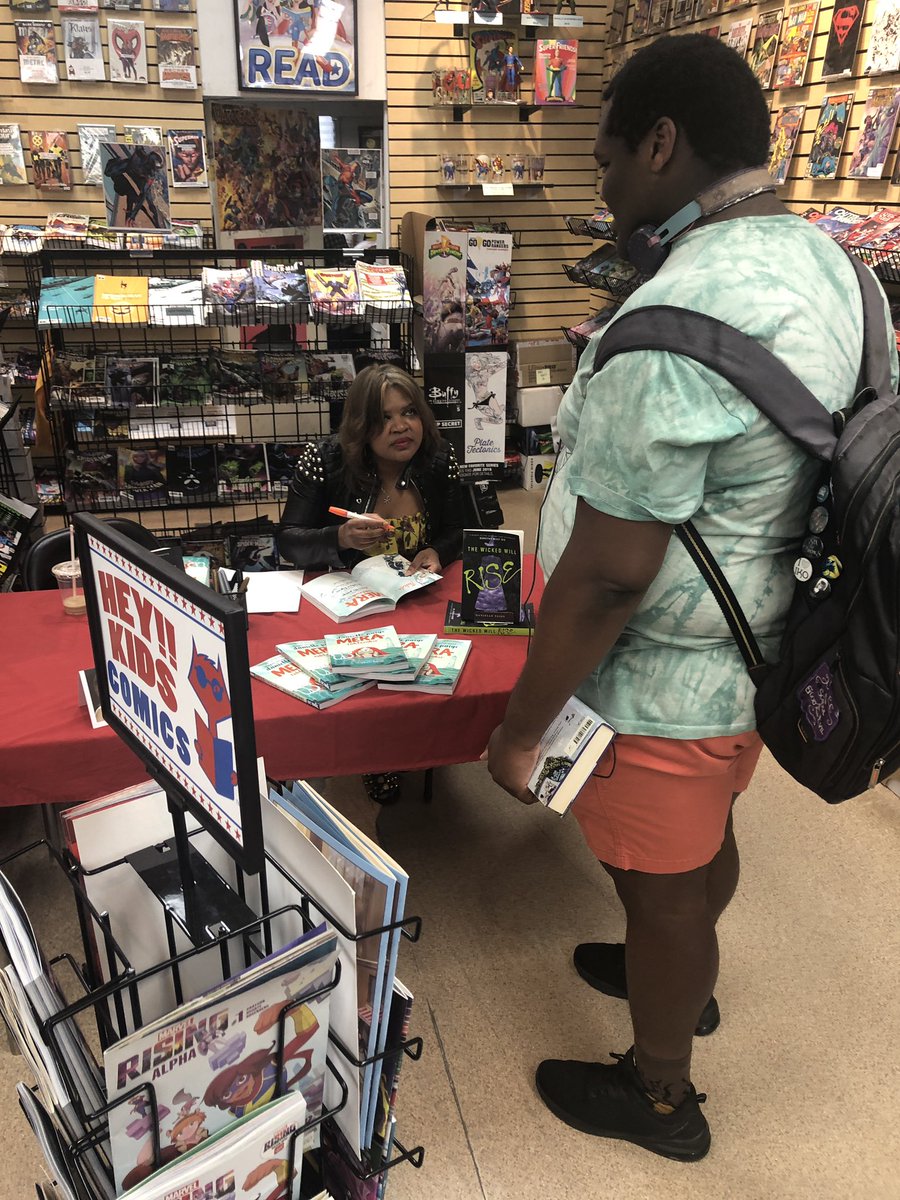 DogsandComics's tweet photo. #Books &amp; #cookies! Come to @earth_2_comics in #ShermanOaks! @daniellempaige is signing #MERA: TIDEBREAKER illus by @StephenByrne86! #authorsigning #dcink #graphicnovels #dccomics #aquaman #shermanoaks #earth2comics #lcs #comicbookshop #comicbookday #comics #dogsandcomics https://t.co/AKKShsdjVi