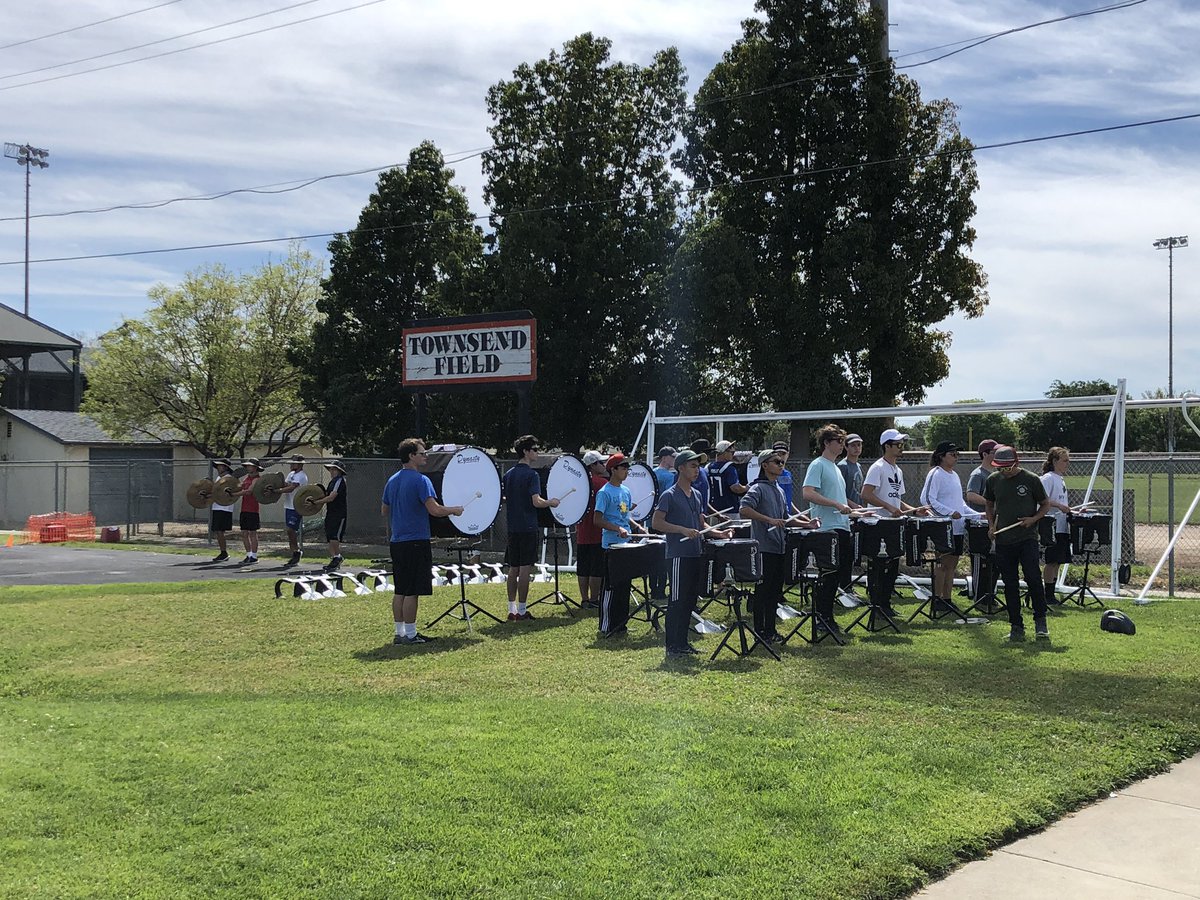 Iceman_SCV's tweet photo. @scvanguard #SCVC2019 #drumline starting off the @SantaClaraCity #relayforlife at Townsend field https://t.co/86nrzmqApt