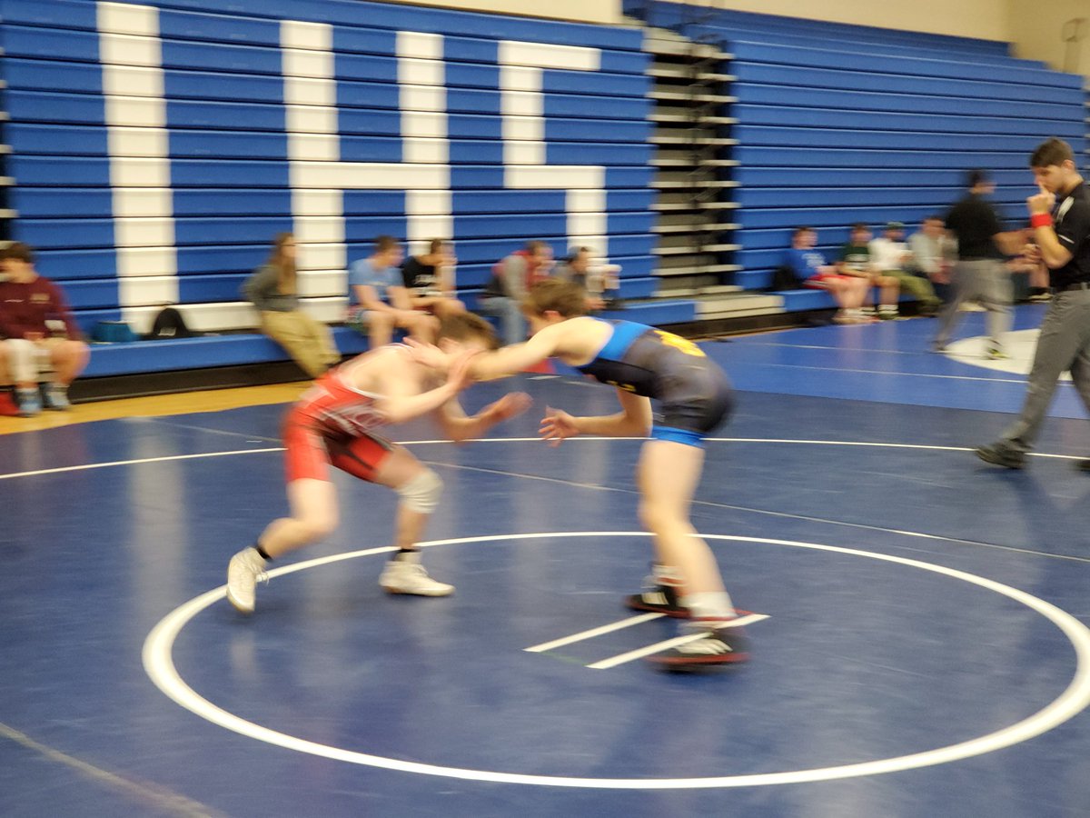 Matt Williams wrestled great in his first ever Freestyle tournament finishing 2nd at 113 and qualifying for the State Tournament on May 18-19