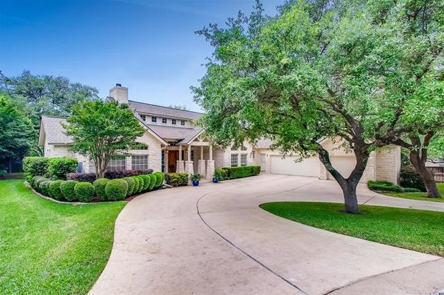 Such a beautiful home on a gorgeous cul de sac lot in #LakeTravisISD! See more like this on my #Austinhomesearch: bit.ly/2XLd0vC