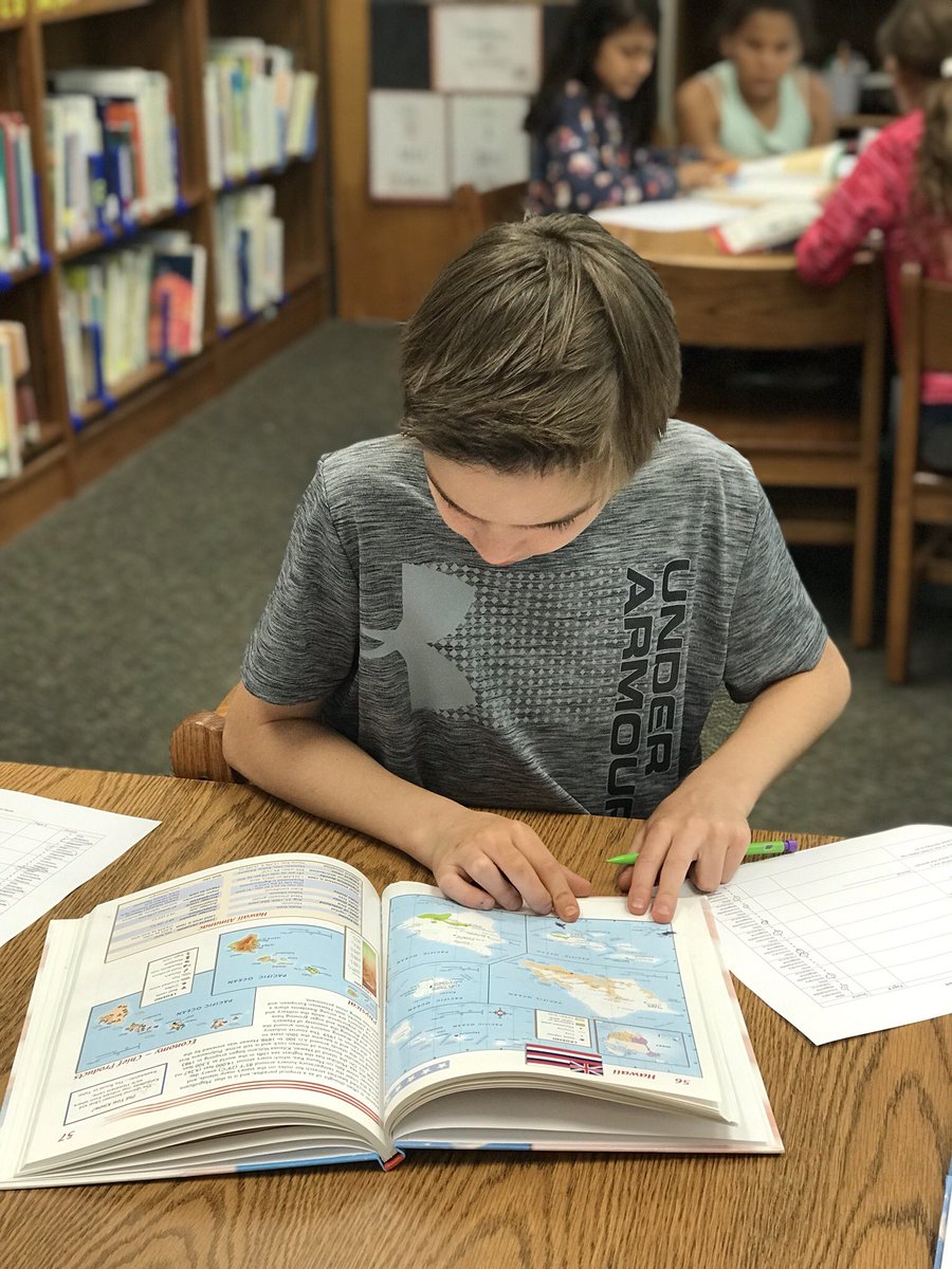 ThompsonTechies's tweet image. Thank you @mtamediacenter for keeping *REAL WORLD* skills alive! The excitement of flipping through an atlas or encyclopedia is something every kid should feel. #touchallthebooks #feelthepages