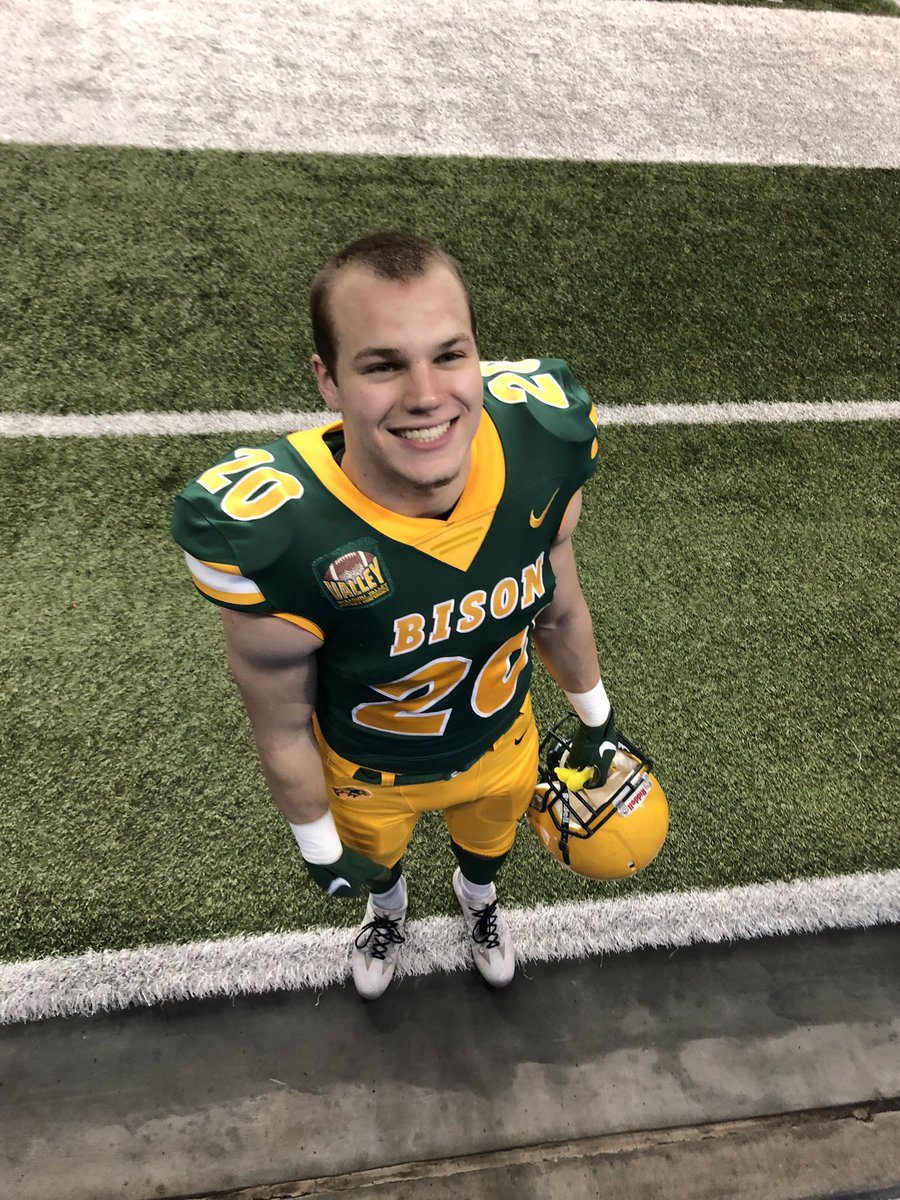 BFChiefs_FB's tweet photo. Congrats @jackson_ENZ on the spring game & receiving your National Championship Ring!!! https://t.co/LtpKFoMzjD