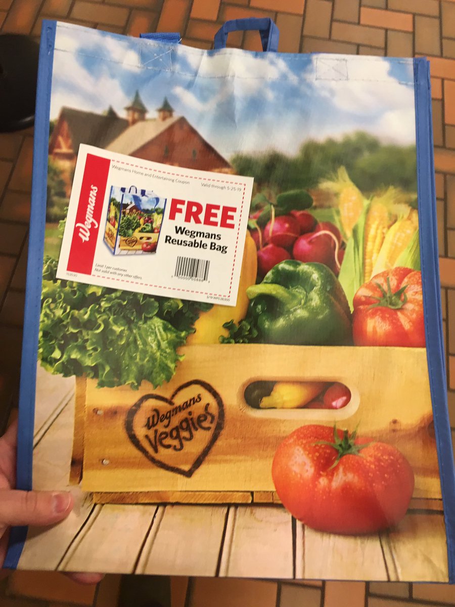 sarahharding22's tweet photo. I got my free reusable bag from @Wegmans ! You have until 3 pm today to bring in clean, plastic bags to exchange it for an environmental, friendly bag! 🌍 #bagfree #reusablebags #wegmans https://t.co/FKZKSwTSiF