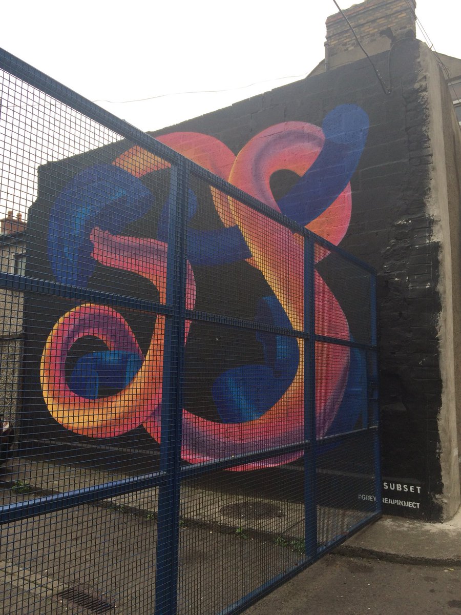 Sprocketburp's tweet photo. Strolling through Smithfield.... #StreetArt #Dublin #GreyAreaProject https://t.co/u64RwgyQaP