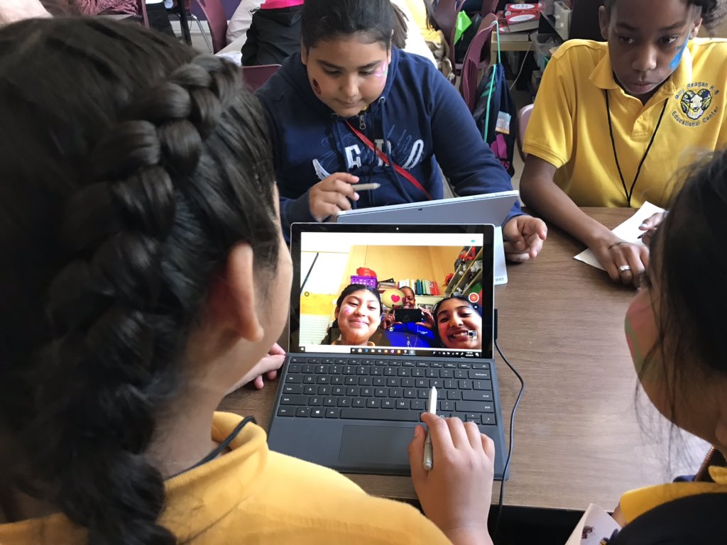 BRK8Wraparound's tweet photo. Billy Reagan K-8 Girls Igniting Their Power through STEM at the We Are Girls Houston Conference @HoggMS @Girls_EN @ReaganK8_HISD @HISD_Wraparound https://t.co/uVxbI6mAmz