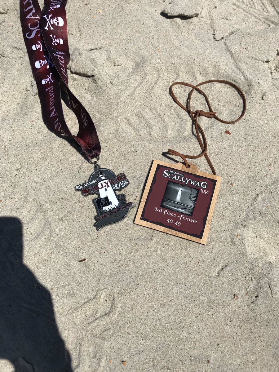 levey1's tweet photo. Beach weekend! @SlushieSisters @healthywake #10kPR #OcracokeIsland #Scallywag10k #agedivisin3rdplace https://t.co/gRSXth5SGA