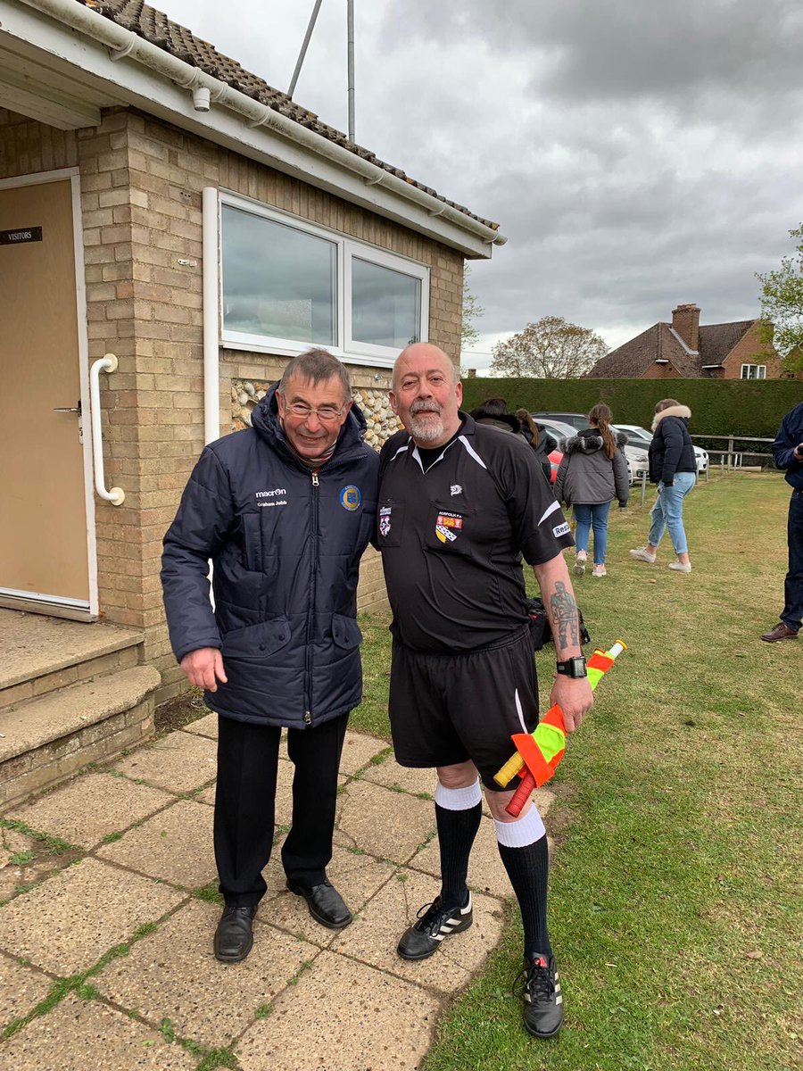 CastleAcreFC's tweet photo. Massive thanks to Chairman Graham Jubb from the @AnglianCom for presenting our trophy today at our final home game of the season. What a season it’s been, these lads deserve it. On to next year! #Swifts 💙💛

Castle Acre Swifts 2-1 @Mundfordfc Res.
⚽️ Dek Ramsden &amp; Daniel King https://t.co/ooHz0KrxXQ